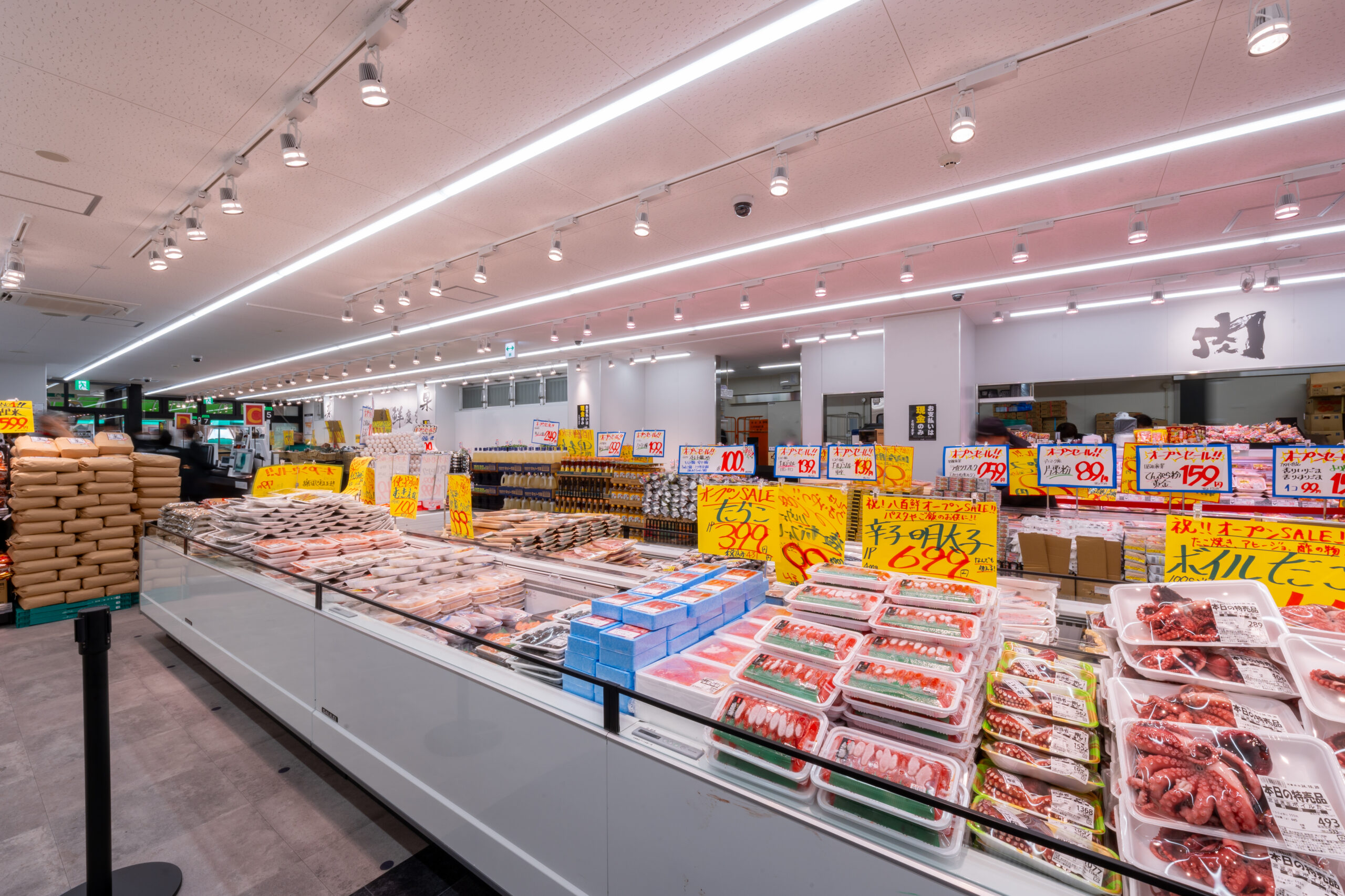 八百鮮 垂水駅前店（神戸市）